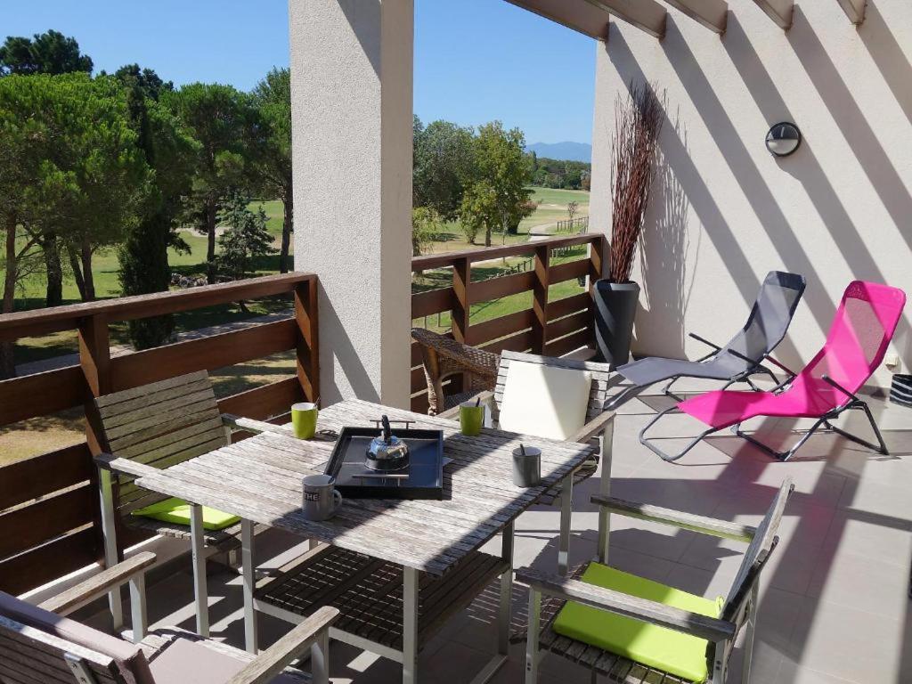 Vert Paradis - Vue Apaisante Sur Golf, Pins Parasols, 2E Etage - 80 M2 Dont Terrasse Avec Pergola, 2 Chambres, 3Et Iles, 3 Clim, Wifi - Piscine, Parking Et Park A Velos, Ascenseur - En Option Linge, Menage - Pistes Cyclables, Mer A Proximite Saint-Cyprien  Eksteriør bilde